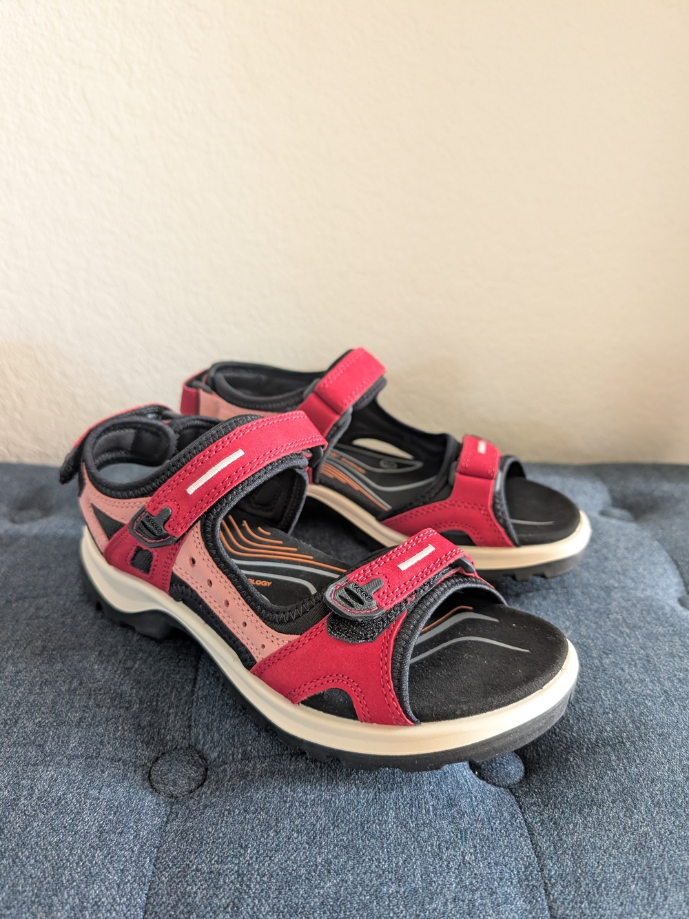 ECCO - Offroad Yucatan Adjustable Strap Leather Sandals